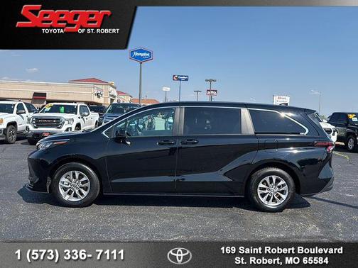 Midnight Black Metallic 2024 Toyota Sienna LE