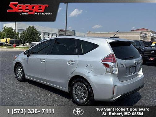 2017 Toyota Prius v Three