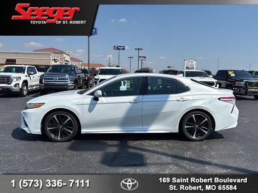 White Fwd 2020 Toyota Camry XSE