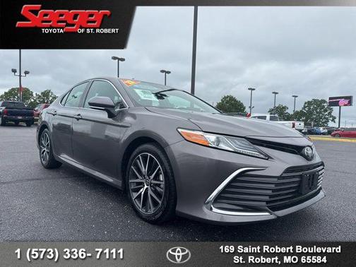 Predawn Gray Mica 2022 Toyota Camry XLE
