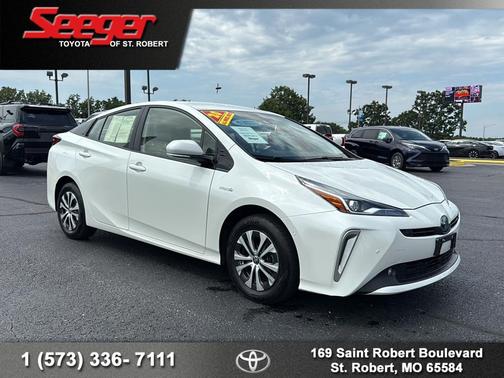 2020 Toyota Prius LE