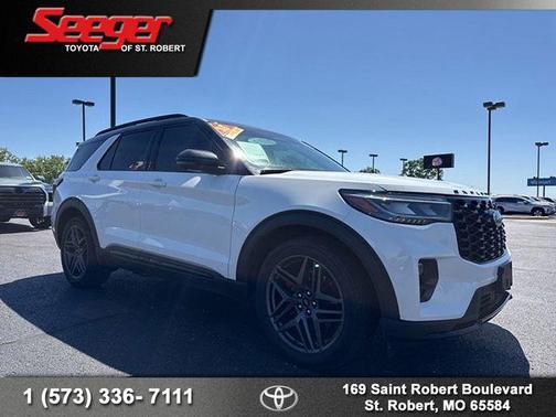 White Awd 2025 Ford Explorer ST
