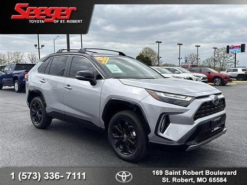 2023 Toyota RAV4 Hybrid SE