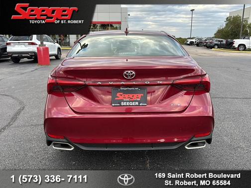2019 Toyota Avalon XLE