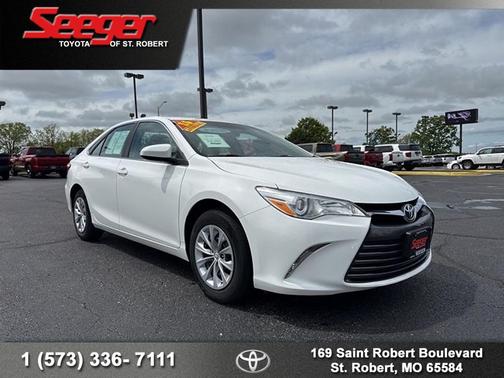 Super White 2016 Toyota Camry LE
