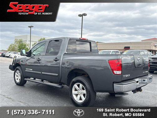 2012 Nissan Titan SV