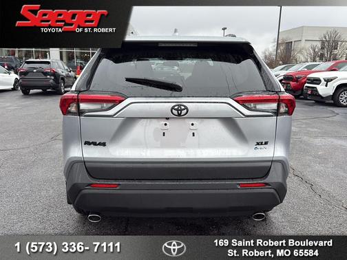 2025 Toyota RAV4 Hybrid XLE