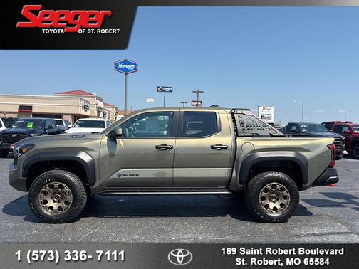 2025 Toyota Tacoma Hybrid Trailhunter