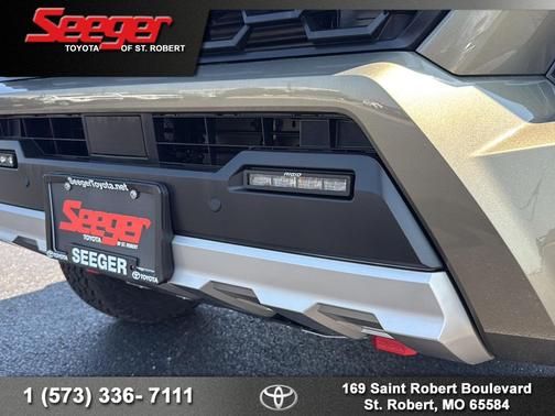 2025 Toyota Tacoma Hybrid Trailhunter
