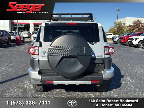 2014 Toyota FJ Cruiser Base