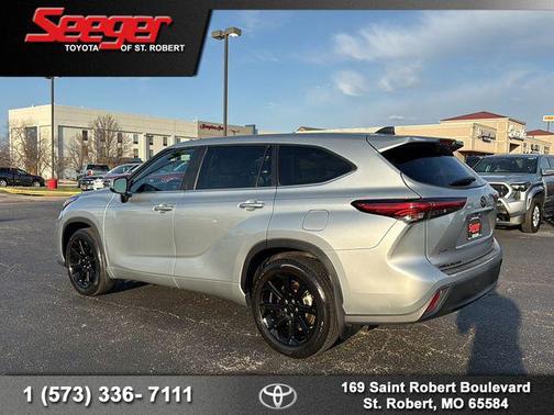 Celestial Silver Metallic 2023 Toyota Highlander LE