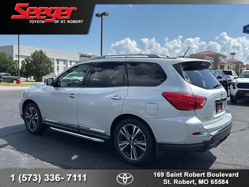 2018 Nissan Pathfinder Platinum