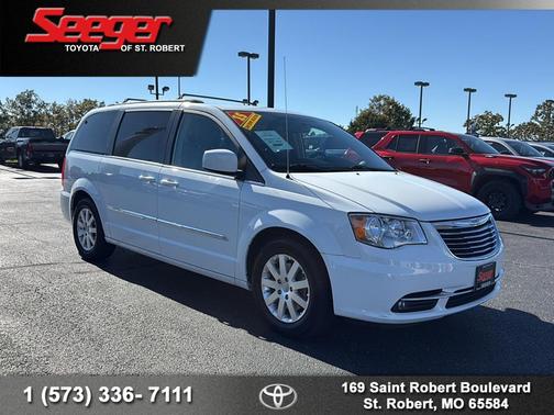 2015 Chrysler Town & Country Touring