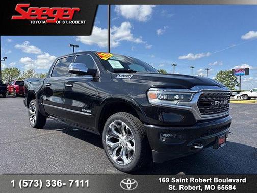 Diamond Black Crystal Pearlcoat 2022 RAM 1500 Limited