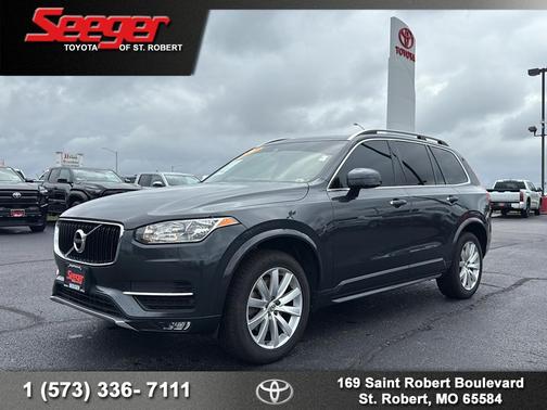 2016 Volvo XC90 T6 Momentum