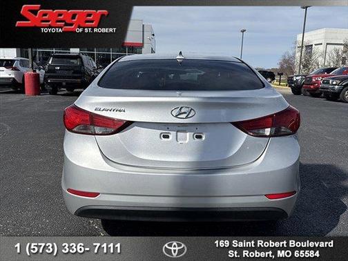 2015 Hyundai ELANTRA SE