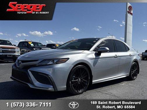 2024 Toyota Camry Hybrid SE