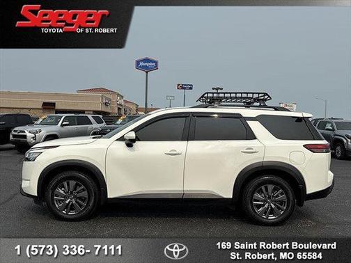 2022 Nissan Pathfinder SV 4WD