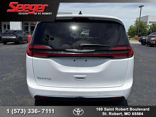 2023 Chrysler Pacifica Touring L