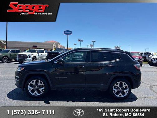 Diamond Black Crystal Pearlcoat 2018 Jeep Compass Limited