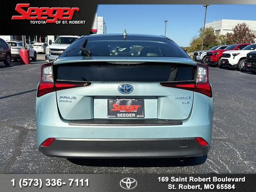 2021 Toyota Prius XLE