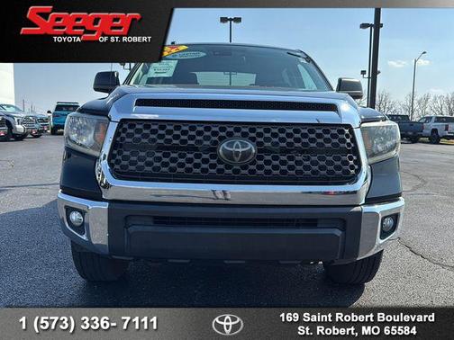Midnight Black Metallic 2018 Toyota Tundra SR5