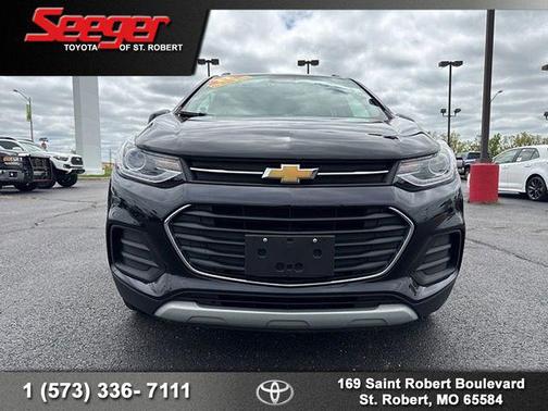 Midnight Blue Metallic 2022 Chevrolet Trax LT