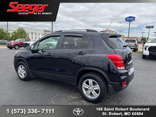 Midnight Blue Metallic 2022 Chevrolet Trax LT