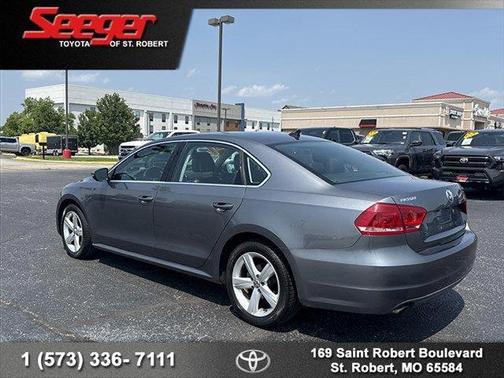 2012 Volkswagen Passat 2.5 SE