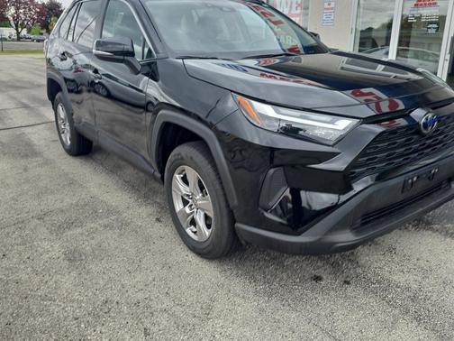 2023 Toyota RAV4 XLE