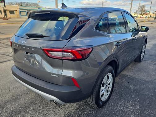 2023 Ford Escape Base