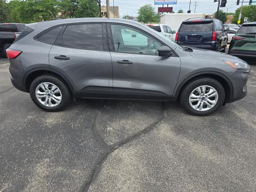 2022 Ford Escape S
