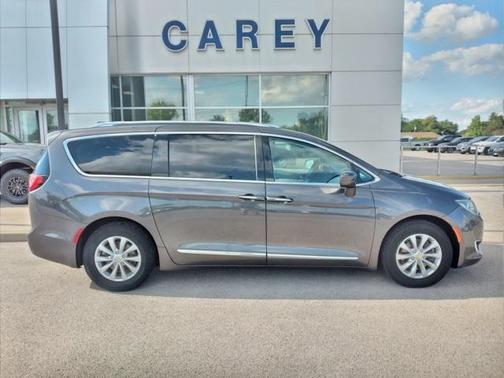 2018 Chrysler Pacifica Touring-L Plus