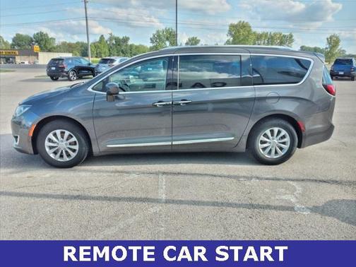 2018 Chrysler Pacifica Touring-L Plus