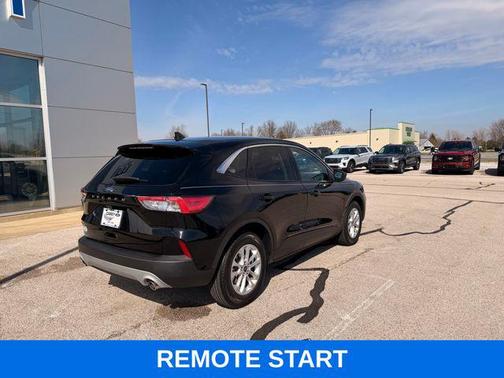 Agate Black Metallic 2022 Ford Escape SE