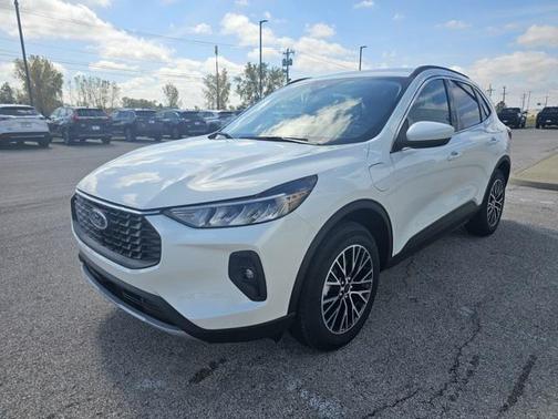 2025 Ford Escape PHEV SE