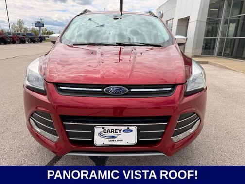 Ruby Red Metallic Tinted Clearcoat 2016 Ford Escape SE
