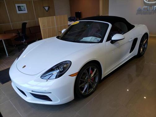 2019 Porsche 718 Boxster S