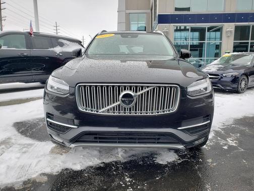 2019 Volvo XC90 T6 Inscription