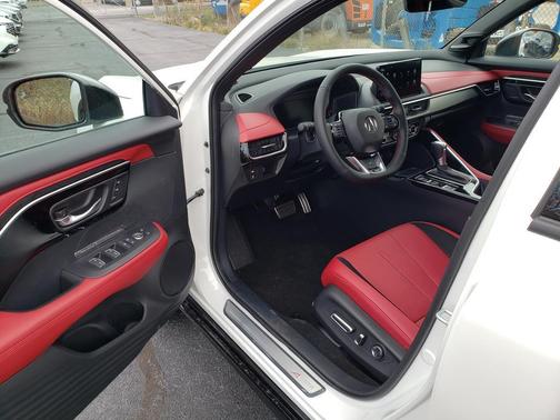 2025 Acura ADX A-Spec with Advance