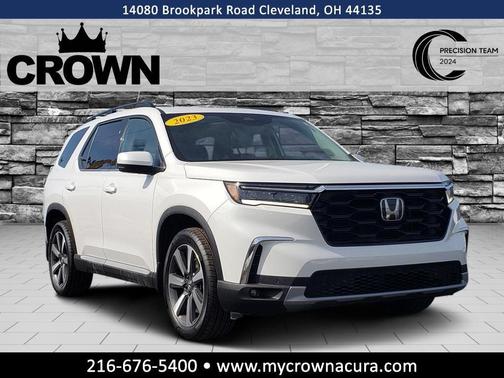 2023 Honda Pilot Touring 8-Passenger