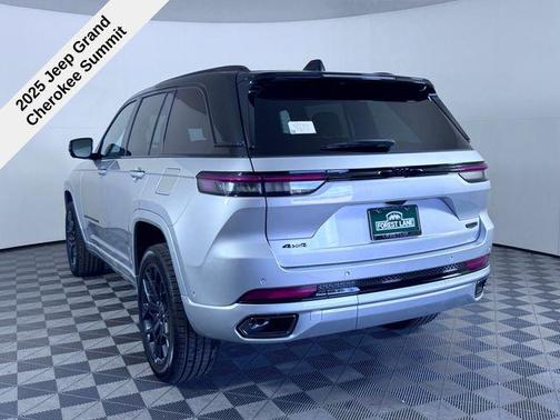 2025 Jeep Grand Cherokee Summit