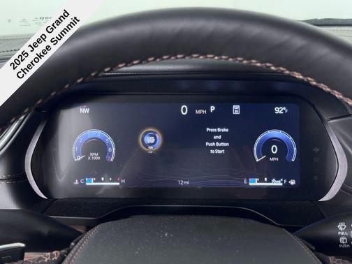 2025 Jeep Grand Cherokee Summit