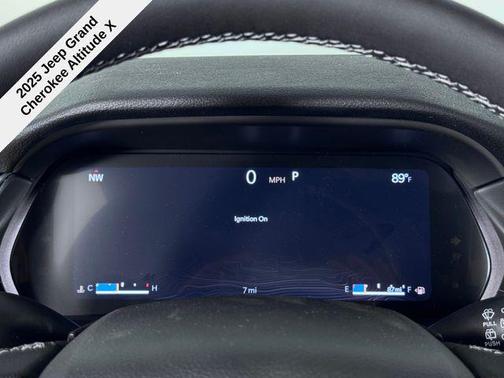 2025 Jeep Grand Cherokee Altitude