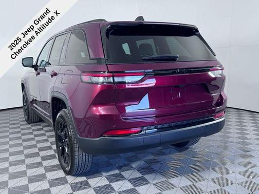2025 Jeep Grand Cherokee Altitude