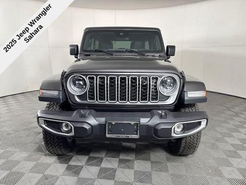 2025 Jeep Wrangler 4-Door Sahara 4x4