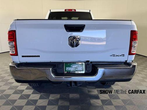 2024 RAM 3500 Big Horn Crew Cab 4x4 8' Box