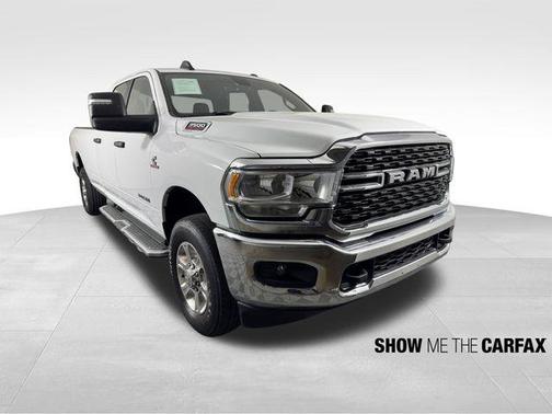 2024 RAM 3500 Big Horn Crew Cab 4x4 8' Box