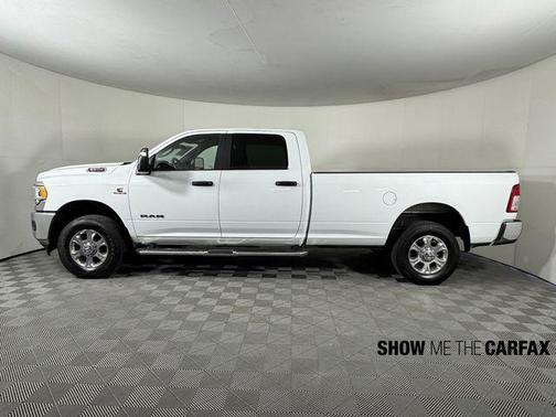 2024 RAM 3500 Big Horn Crew Cab 4x4 8' Box