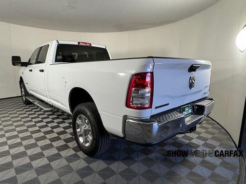 2024 RAM 3500 Big Horn Crew Cab 4x4 8' Box